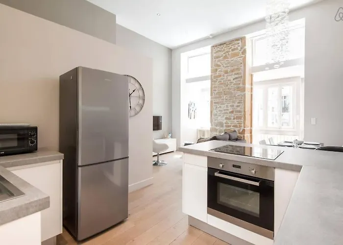 2, Plein Centre, 60m2, Place Des Jacobins * 里昂